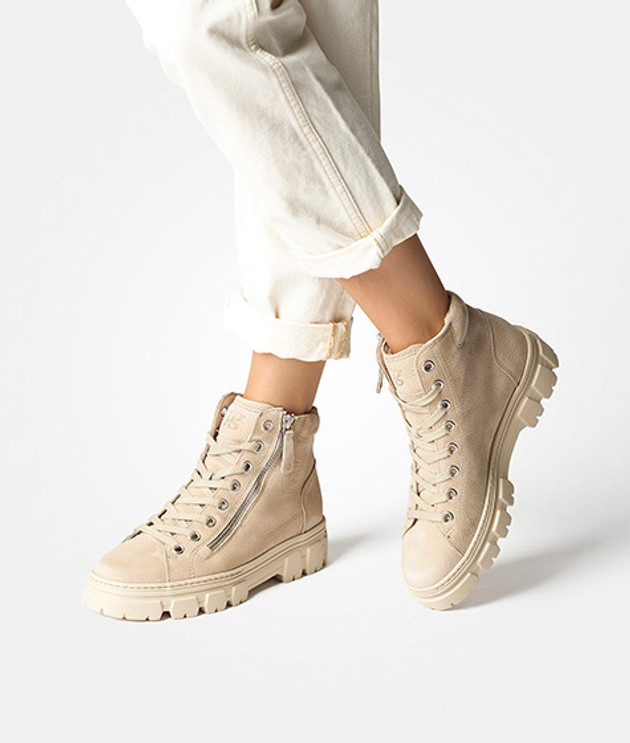 Paul Green 5210-000 boots in beige