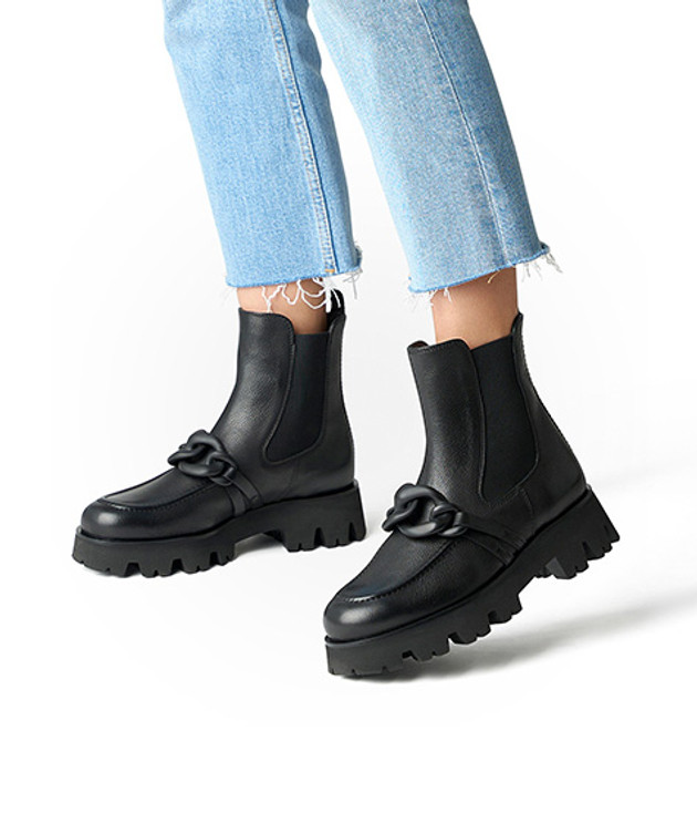 Paul Green 9043-042 ankle boots in black