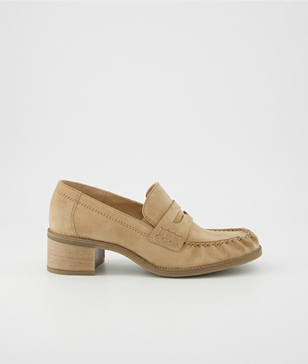 Paul Green 1260-007 Loafers & Moccasins in Beige