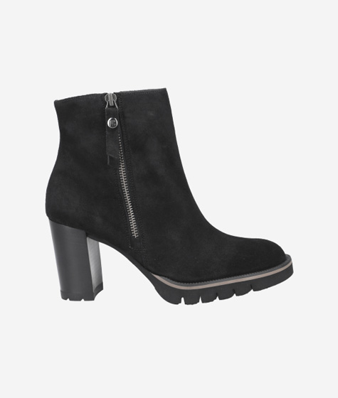 Claudie Pierlot Chelsea boot van leer • Zwart • de Bijenkorf Claudie Pierlot Chelsea boot van leer • Zwart • de Bijenkorf